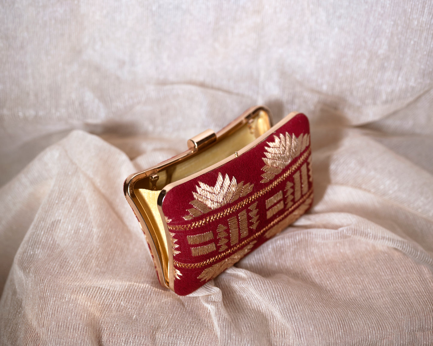 Phulkari curve clutch - Pehla purse